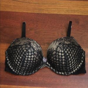 Victoria's Secret NWT Bra 32D